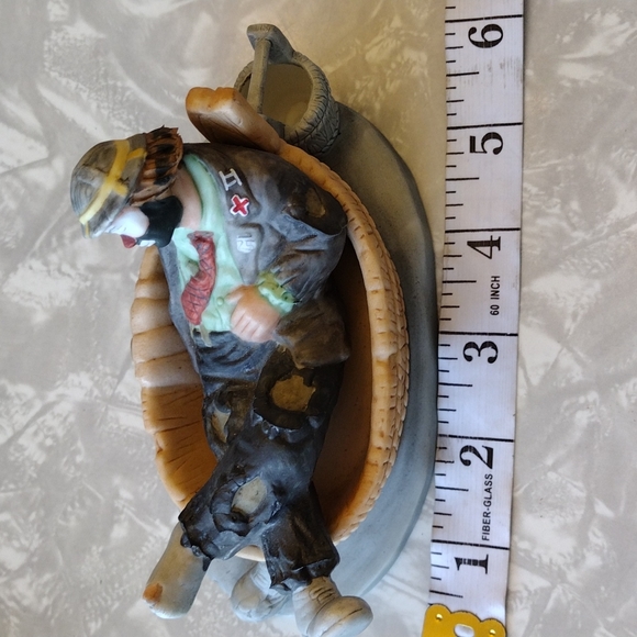 Emmett Kelly Jr. figurine. - Picture 7 of 8